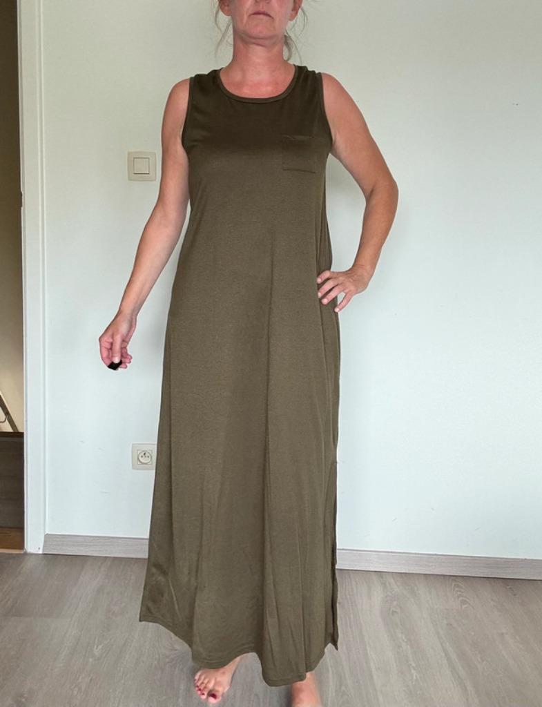 Kaki groen lang kleed - klein borstzakje Sora by JBC maat 38, Kleding | Dames, Jurken, Maat 38/40 (M), Ophalen of Verzenden, Zo goed als nieuw