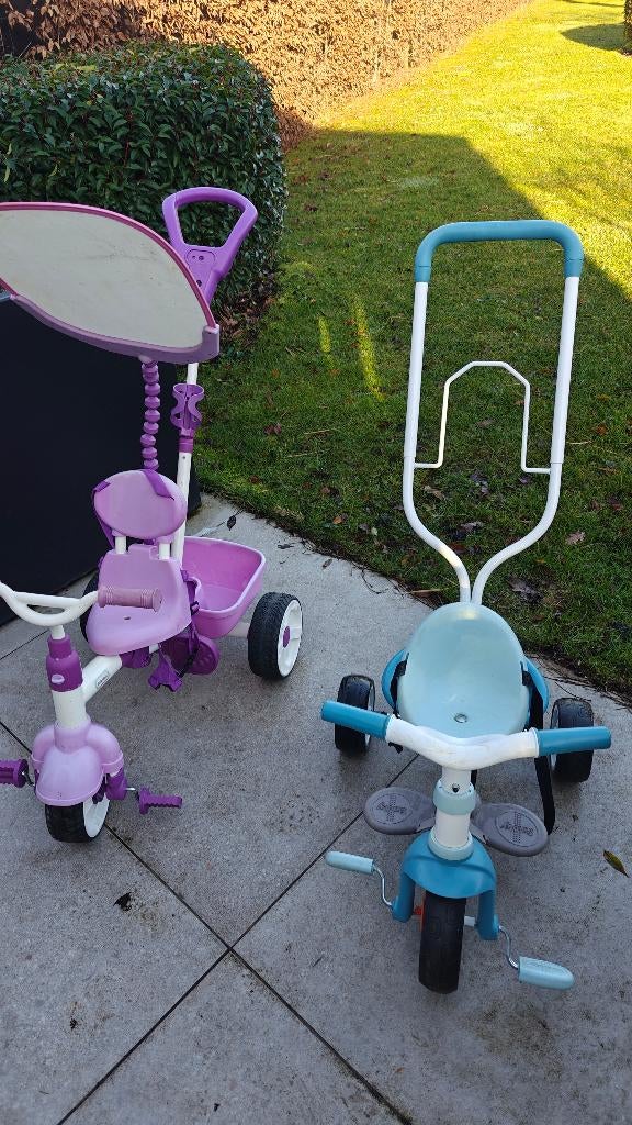 Driewieler peuter roos en blauw, Fietsen en Brommers, Fietsen | Driewielers, Ophalen, Zo goed als nieuw, Smoby, Duwstang
