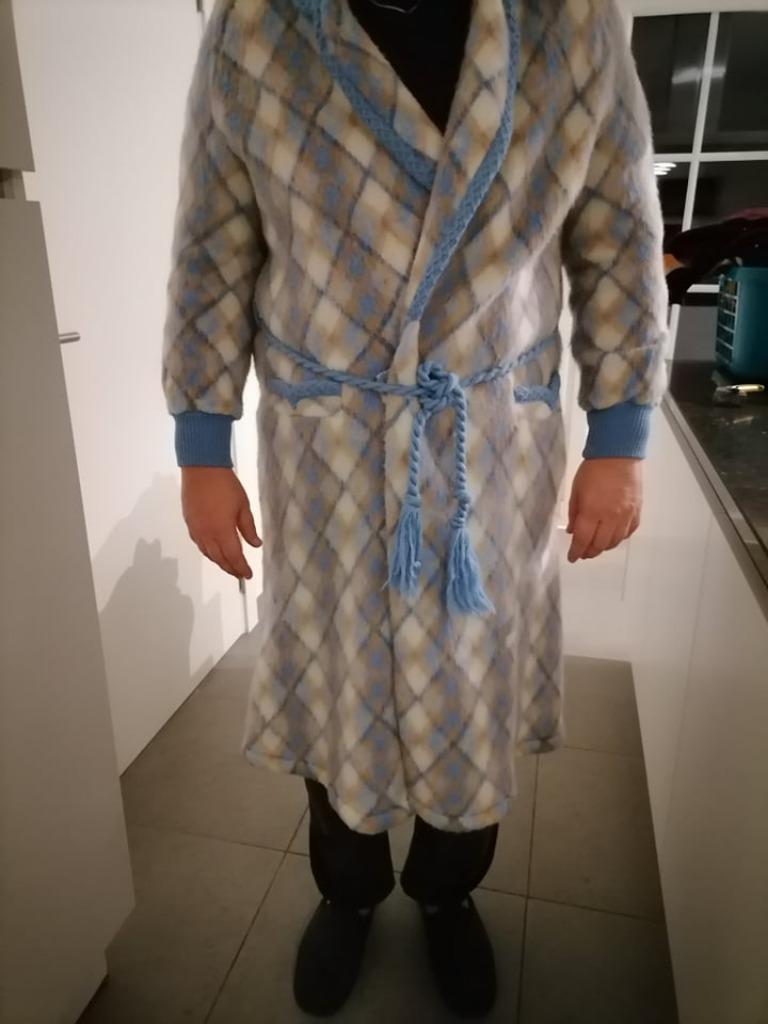 Warme dikke wollen peignoir badjas kamerjas maat XL, Kleding | Dames, Pyjama's, Ophalen, Zo goed als nieuw, Maat 46/48 (XL) of groter