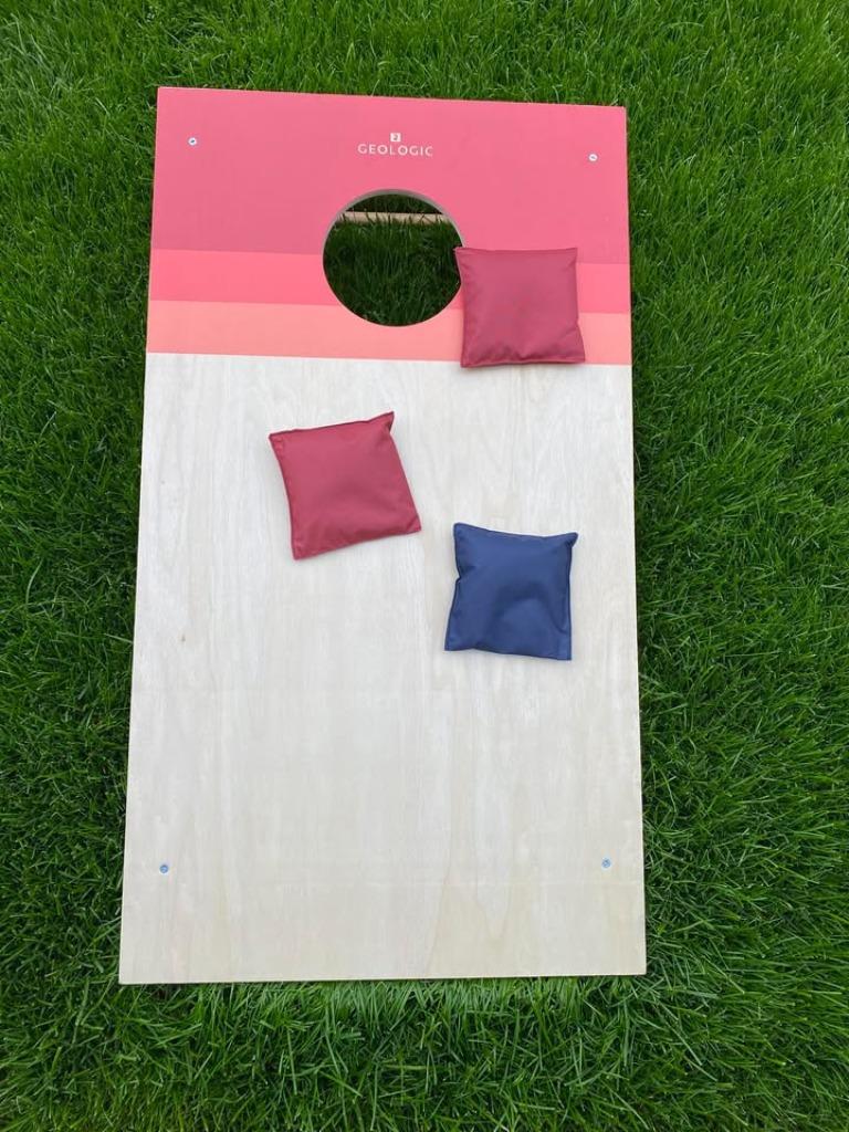 Verhuur pittenzakken gooien (Cornhole), Hobby en Vrije tijd, Feestartikelen | Verhuur, Verzenden