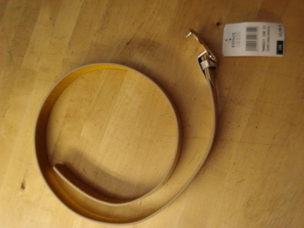 Jolie ceinture dorée neuve., Vêtements | Femmes, Neuf, Autre, Enlèvement ou Envoi, Autres couleurs