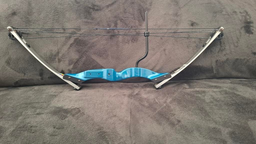 Hoyt Banshee (links), Enlèvement