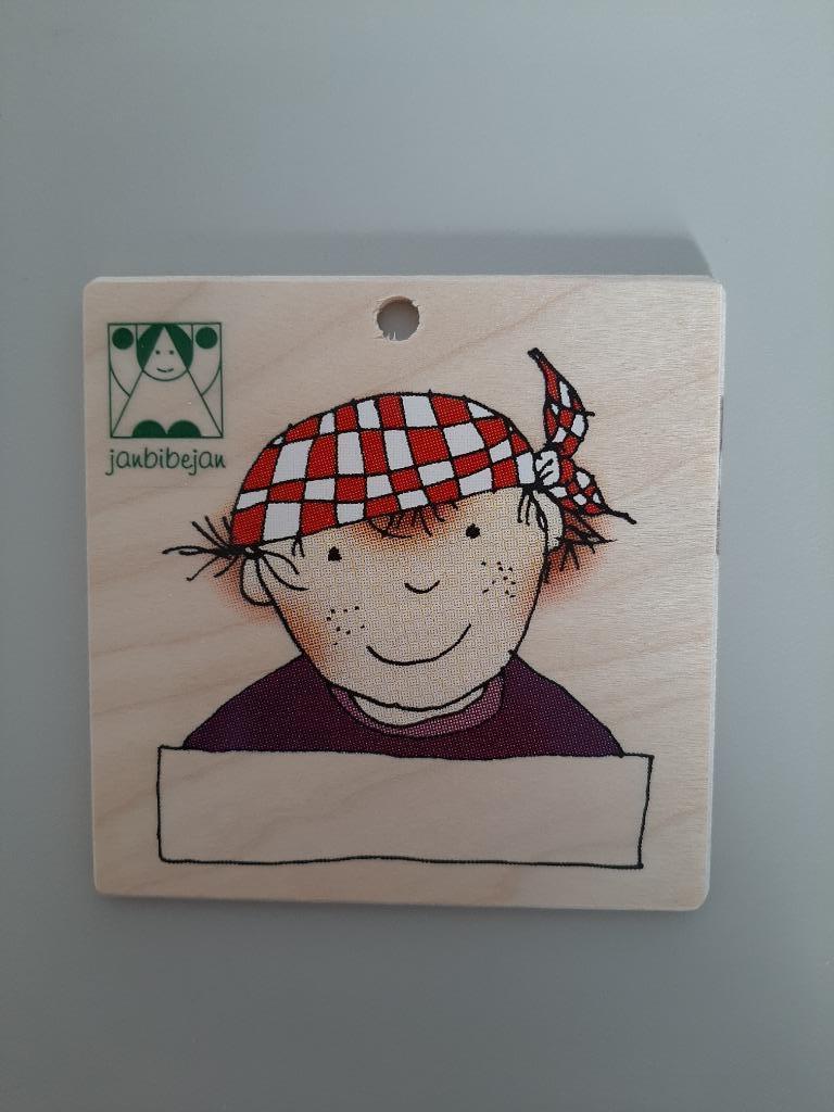 Naambordje Janbibejan, Ophalen, Nieuw
