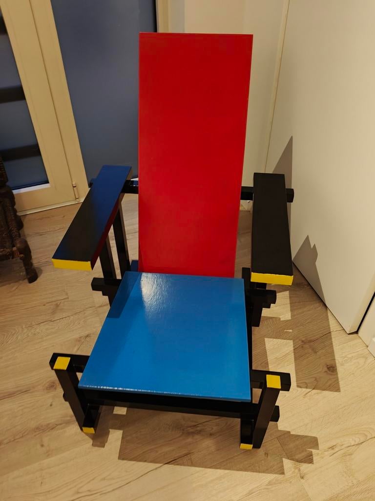Chaise Rietveld rouge-bleu, Antiquités & Art, Enlèvement
