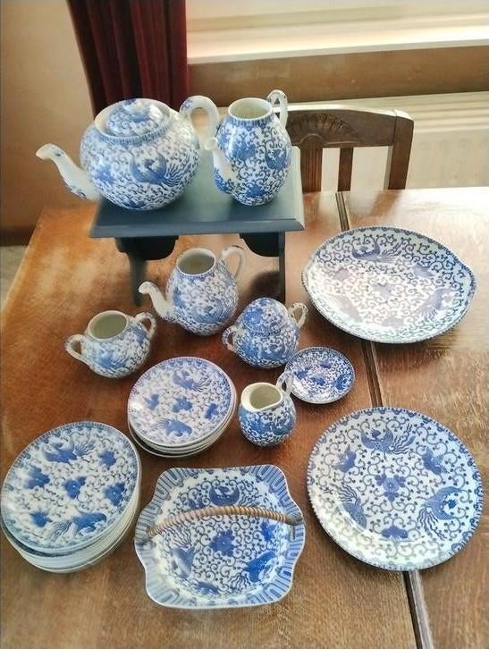 Japan porselein blauw wit vogel motief lot 1, Antiek en Kunst, Ophalen