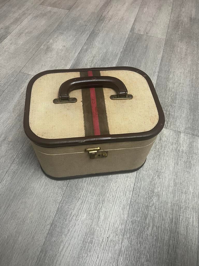 Delvaux, Enlèvement ou Envoi, Utilisé, Beige, Avec serrure
