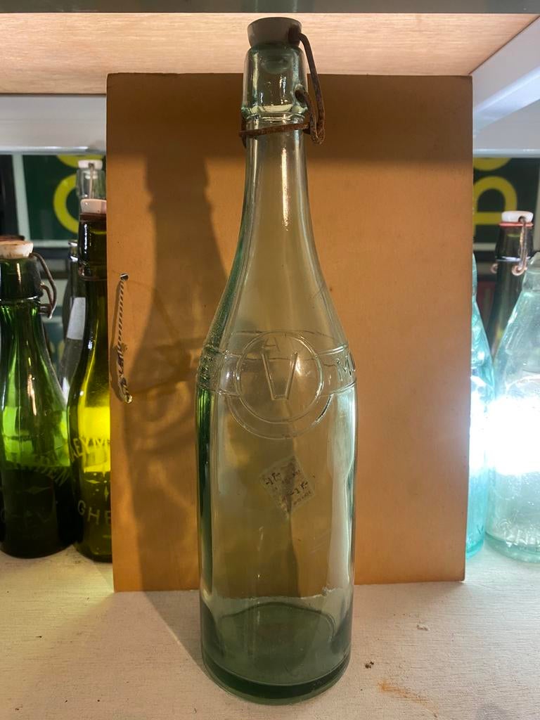 Grote fles frans verschuren mol moll valence limonade, Verzamelen, Ophalen, Zo goed als nieuw