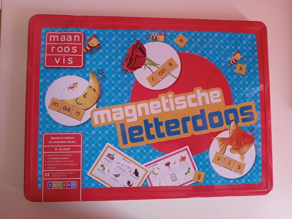 Magnetische letterdoos speel, Enfants & Bébés, Jouets | Éducatifs & Créatifs, Comme neuf, Découverte, Enlèvement ou Envoi