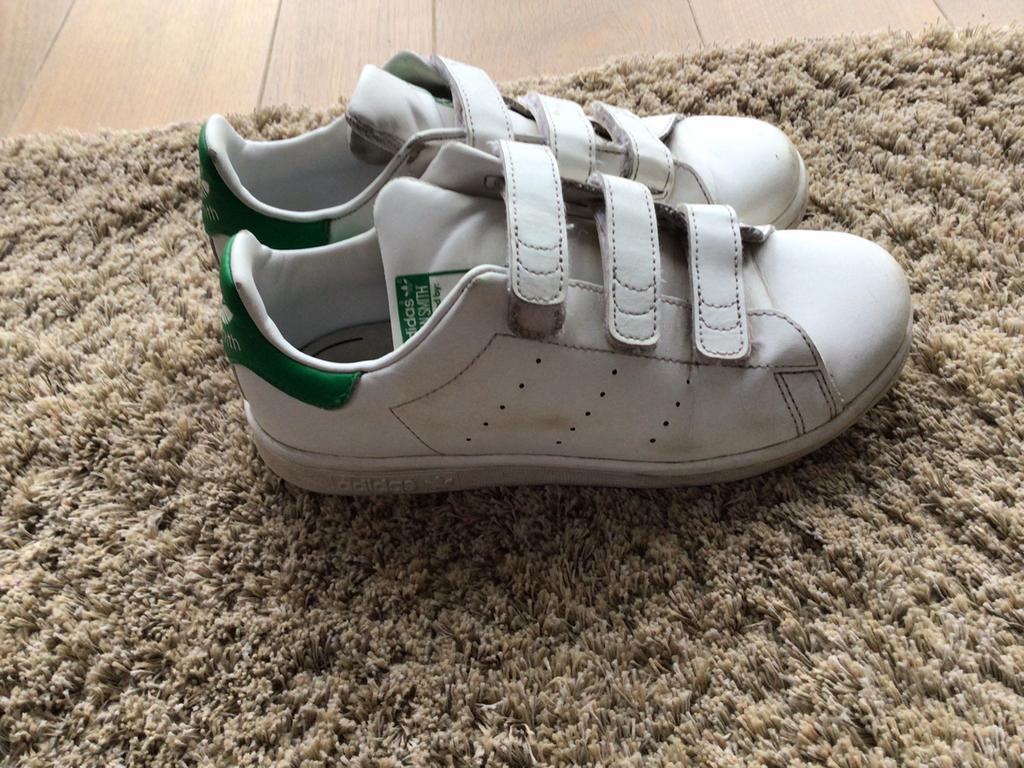 Adidas witte sneaker met velcro stan smith maat 34, Adidas, Enlèvement ou Envoi, Utilisé, Chaussures