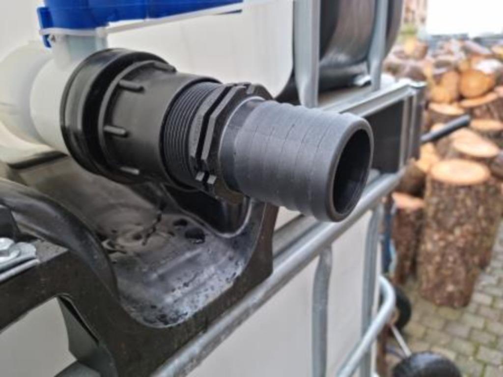 Adapter met grijze uitloop teut van 2 duim (Tonnen,Vaten,Ibc, Ophalen, Nieuw, Kunststof