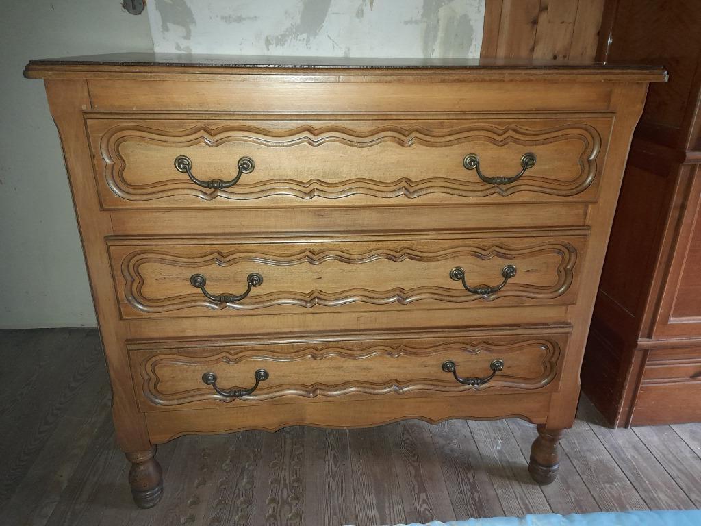 Commode ancienne, 3 ou 4 tiroirs, Enlèvement, Utilisé, Autres essences de bois