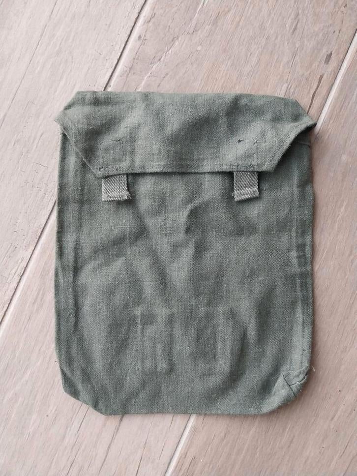 Masque à gaz allemand gasplane Tasche Ww2 40-45 Wehrmacht, Collections, Objets militaires | Général, Enlèvement ou Envoi