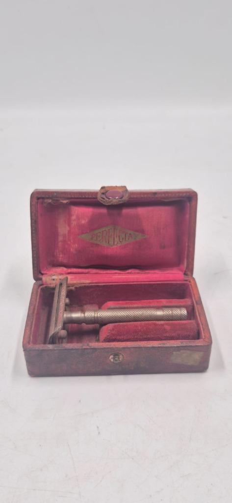 Ancien rasoir PERFECTA à double tranchant, Enlèvement ou Envoi