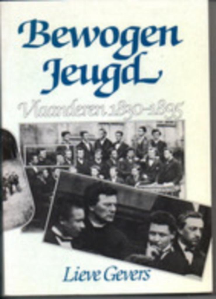 Boek Bewogen Jeugd Vlaamse Studentenbeweging, Boeken, Ophalen of Verzenden