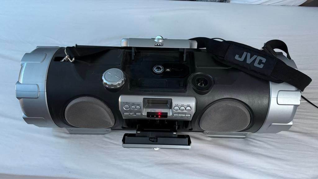 JVC Boombox cassette, cd, radio, aux, gitaar, micro, JVC, Overige typen, Ophalen of Verzenden, Zo goed als nieuw