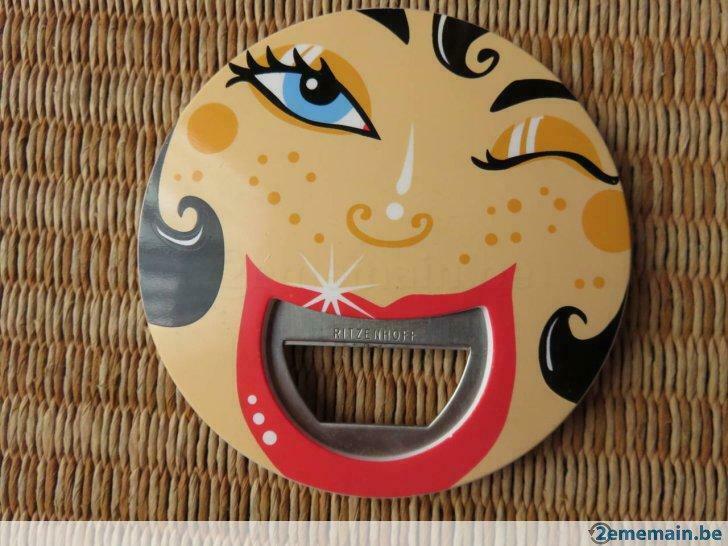 ouvre bouteille avec visage de femme et africain ritzenhof, Gebruikt