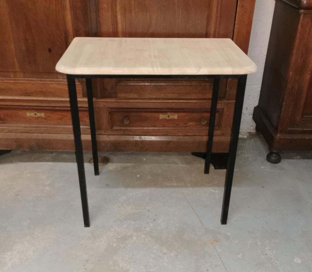 Oud ijzeren muur-/schrijftafel met dik BLANK blad 75x50 H 76, Ophalen
