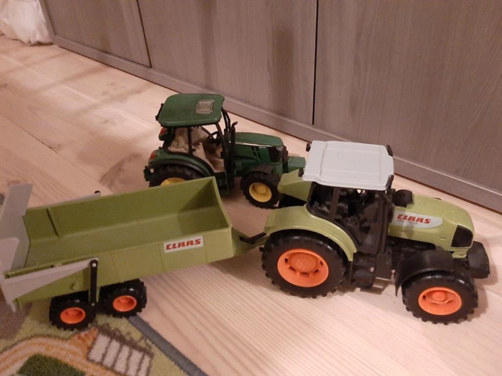 Tractors Claas en John Deere, Kinderen en Baby's, Speelgoed |Speelgoedvoertuigen, Ophalen of Verzenden, Zo goed als nieuw