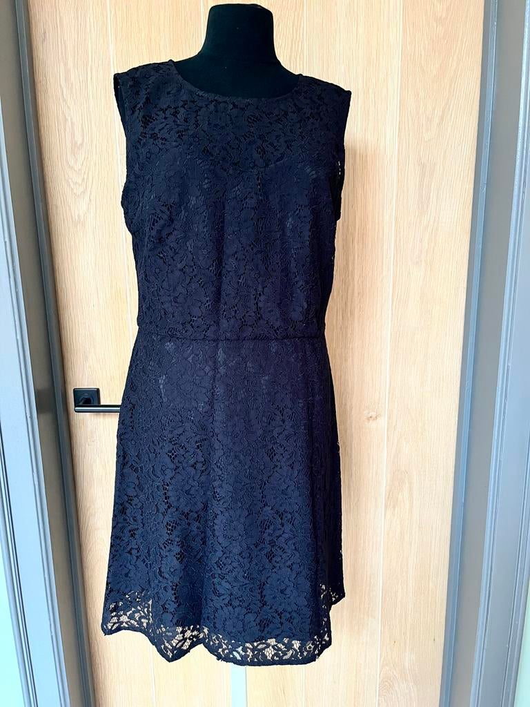 Robe noire neuve en dentelle Mint and Berry, Enlèvement ou Envoi, Noir