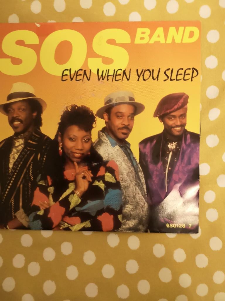 singel SOS BAND EVEN WHEN YOU SLEEP(BPOST GRATIS), Gebruikt, 7 inch, Single, Ophalen of Verzenden
