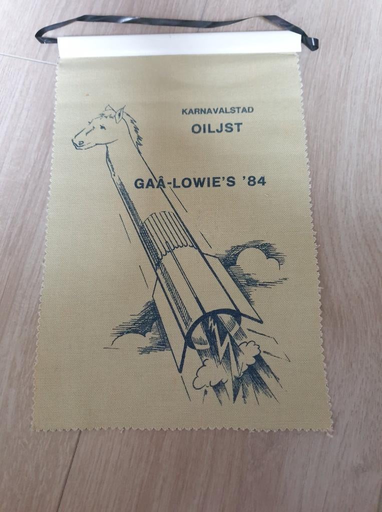 Carnaval wimpel Aalst de gaa lowies 1984, Ophalen of Verzenden