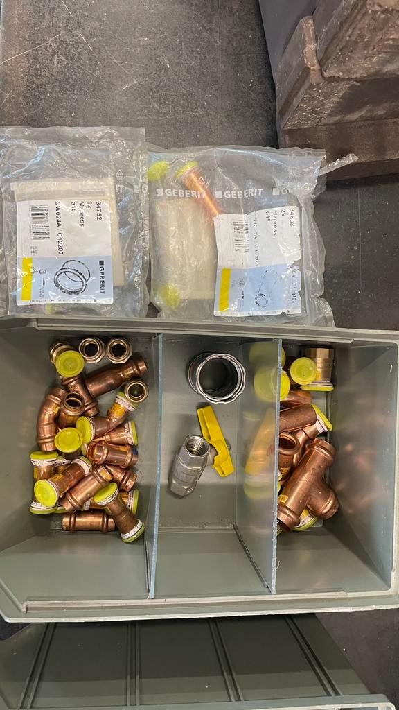 Lot technisch sanitair, Ophalen, Zo goed als nieuw, Koper