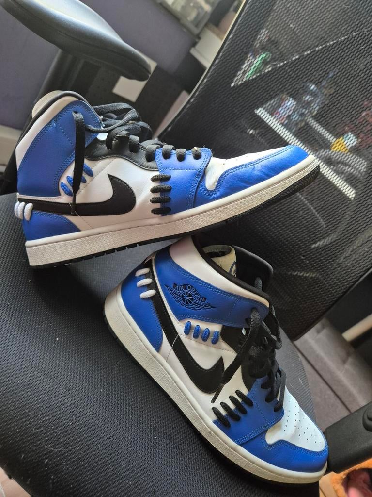 NIKE AIR JORDAN 1 RETRO MID, Enlèvement