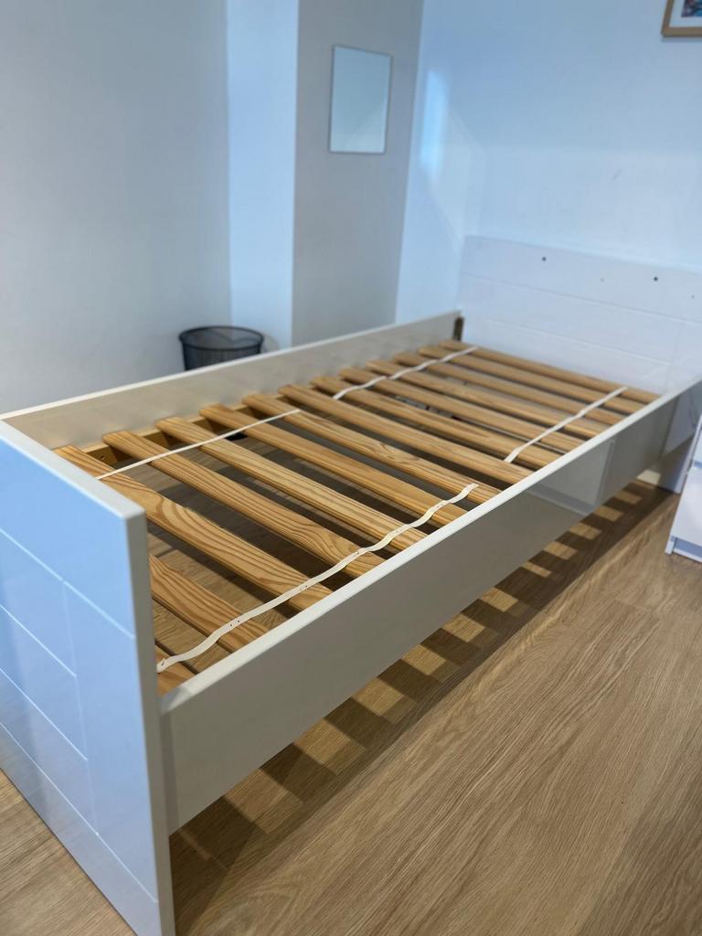 Eenpersoonsbed Bopita, Huis en Inrichting, Ophalen, Zo goed als nieuw