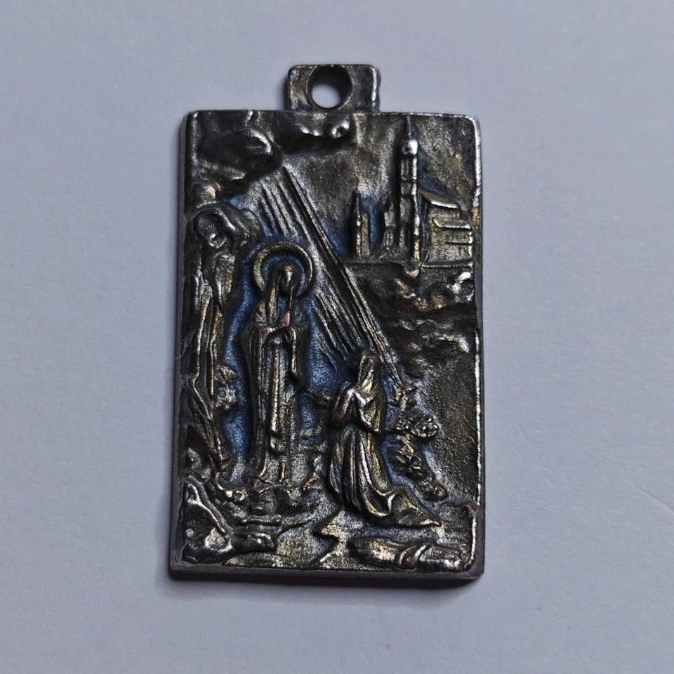Hanger religieus motief Italië, Ophalen of Verzenden, Gebruikt, Zilver, Overige materialen