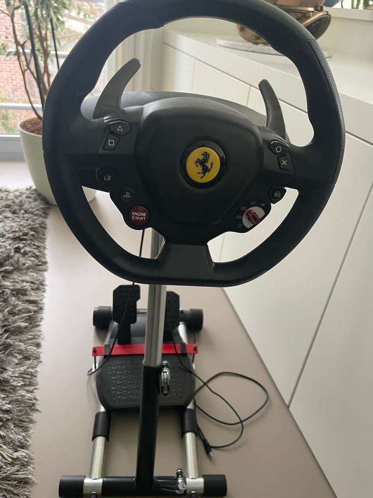 Racestuur Ferrari Thurstmasters met staander, Consoles de jeu & Jeux vidéo, Enlèvement, Comme neuf