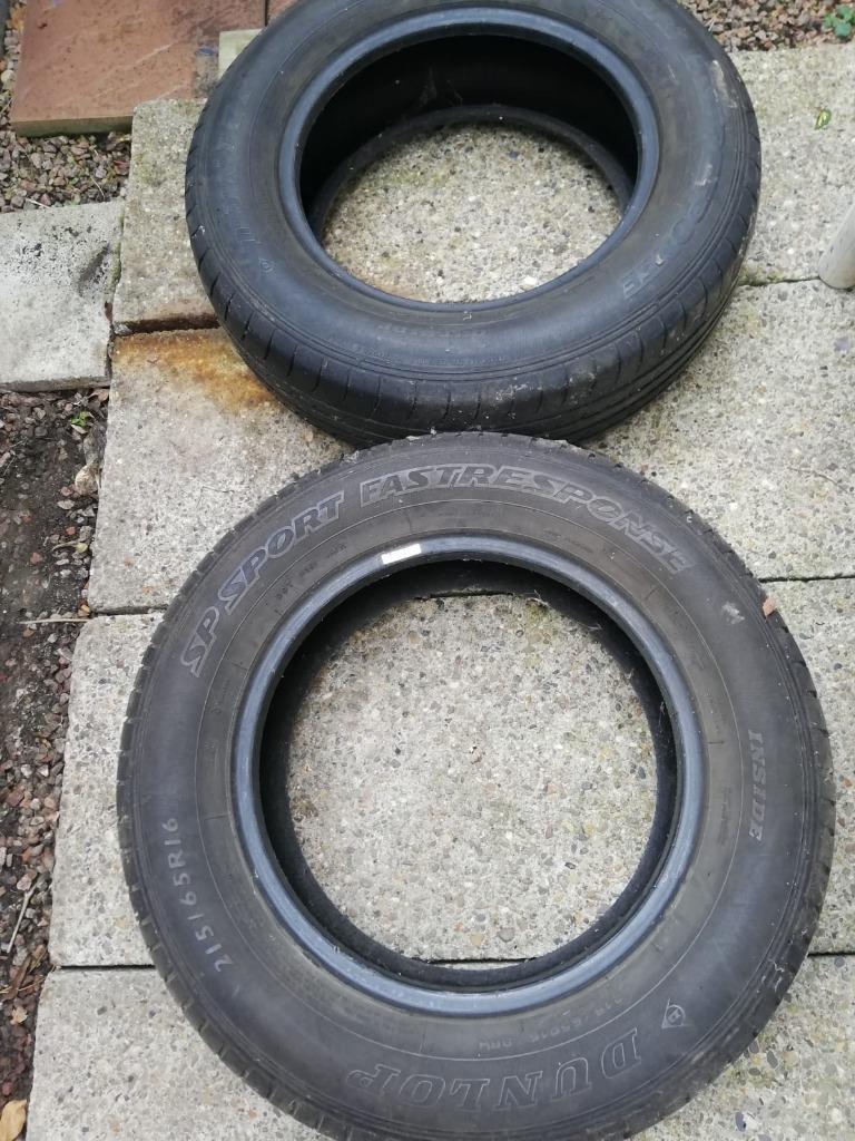 Banden ( 2 stuks ) 15 €, Auto-onderdelen, Ophalen, Band(en)