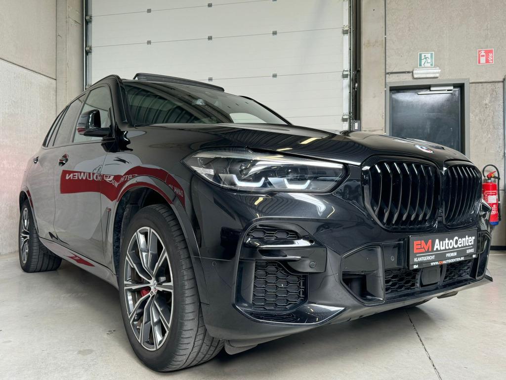 BMW X5 45e 3.0 M Shadow PHEV 11/2022-Pano-CAM-Assist-CarPlay, Automaat, Zwart, Leder, Hybride Elektrisch/Benzine