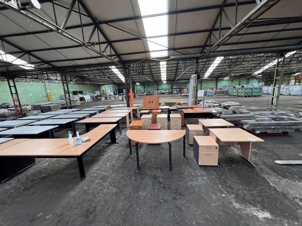 Bureau’s  /bureautafels / bureaukastjes, Ophalen