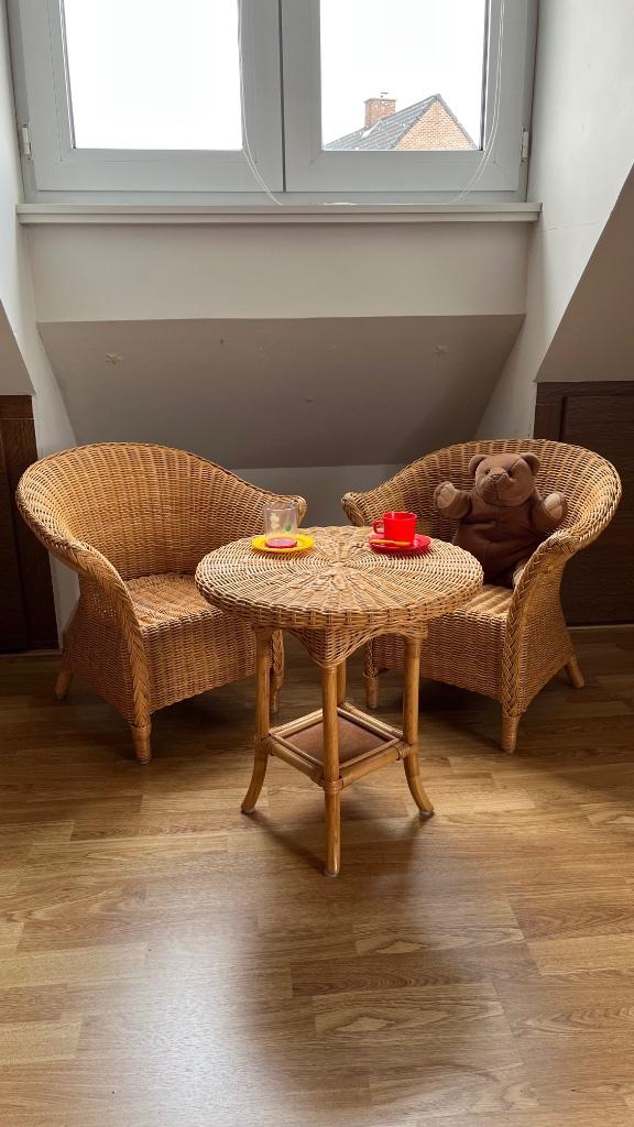 Rotan kinderstoeltjes met bijzettafeltjes, Ophalen, Zo goed als nieuw, Overige typen