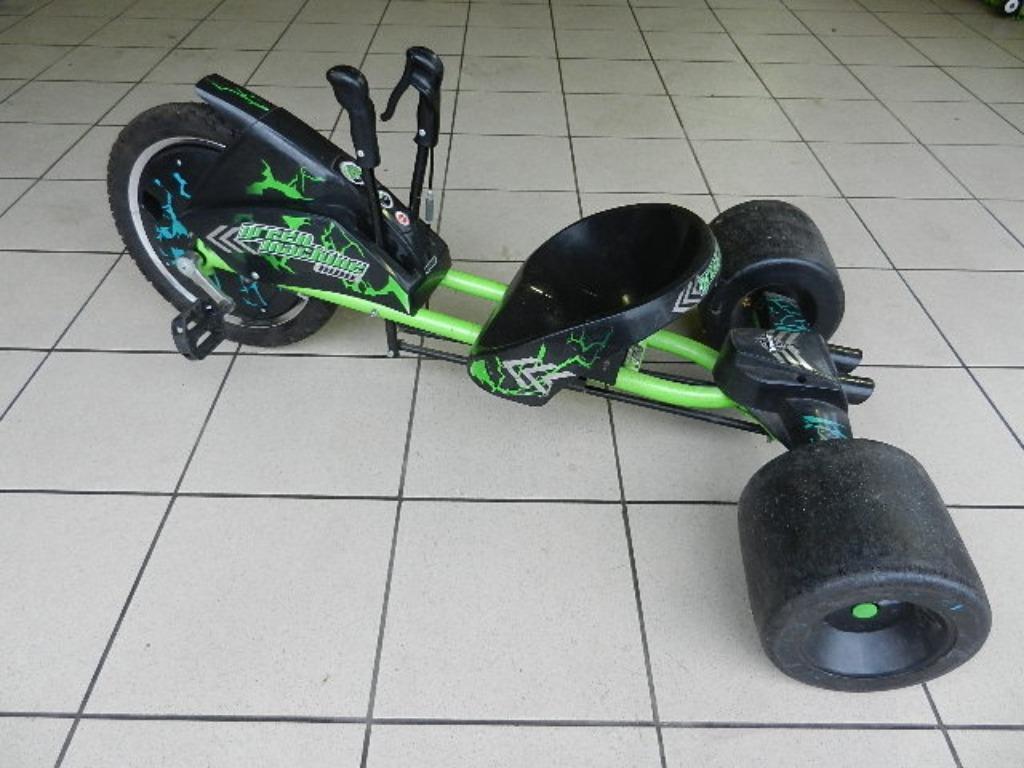 Skelter driewieler 4 tot 10 jaar oud, Ophalen, Gebruikt