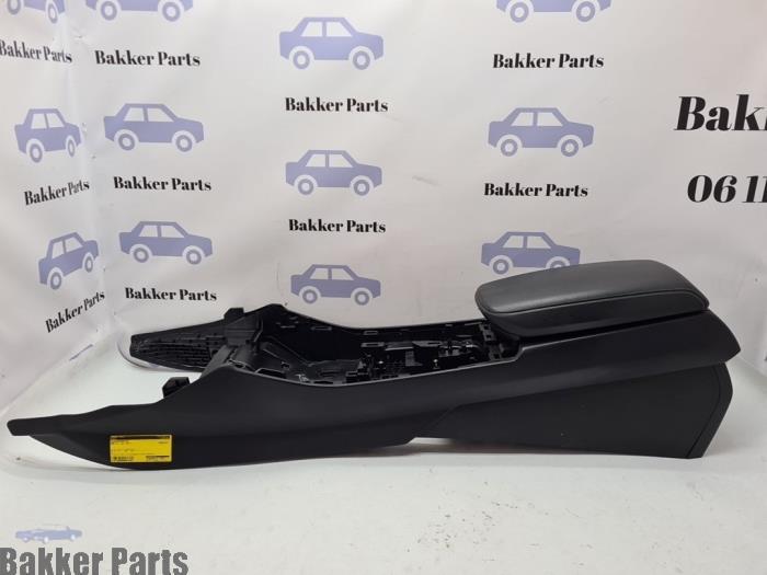 Console centrale d'un BMW X3, -, -, 3 mois de garantie, Utilisé
