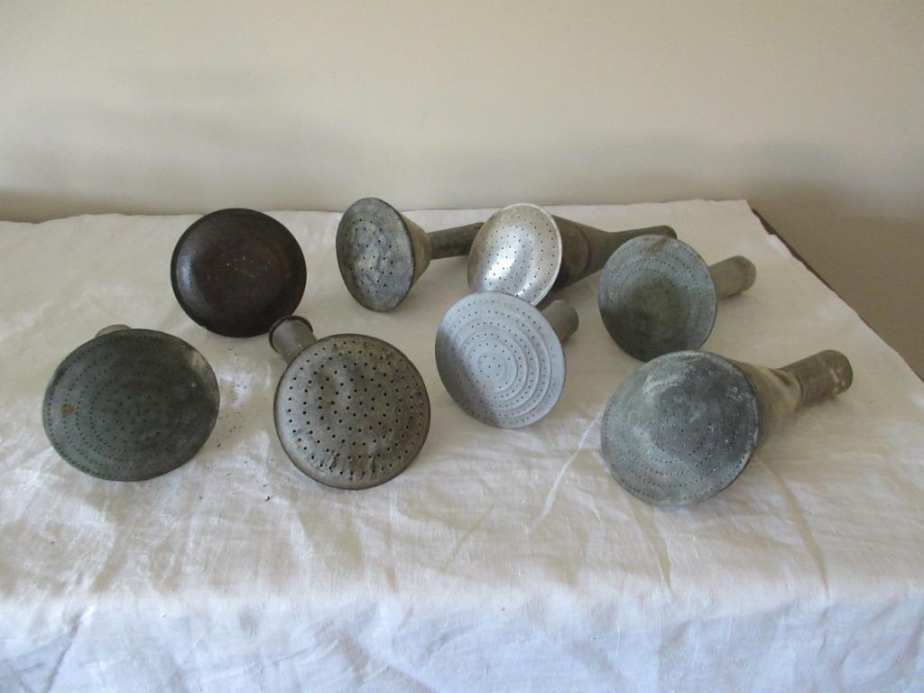 8 anciens pommes d'arrosoir en zinc vintage tête arrosoir, Enlèvement