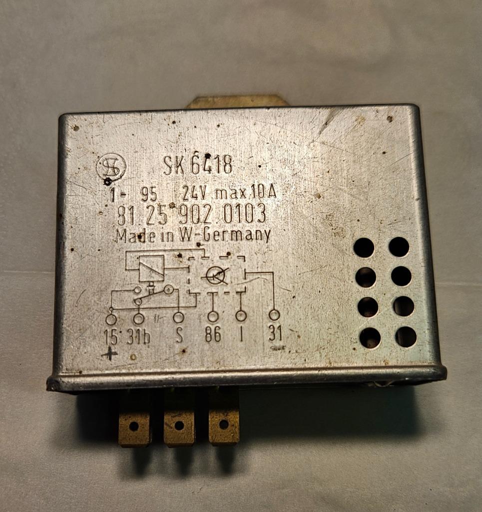 MAN (SK) 6418 24V ruitenwisserrelais, Ophalen of Verzenden, Nieuw, MAN, Dashboard en Schakelaars