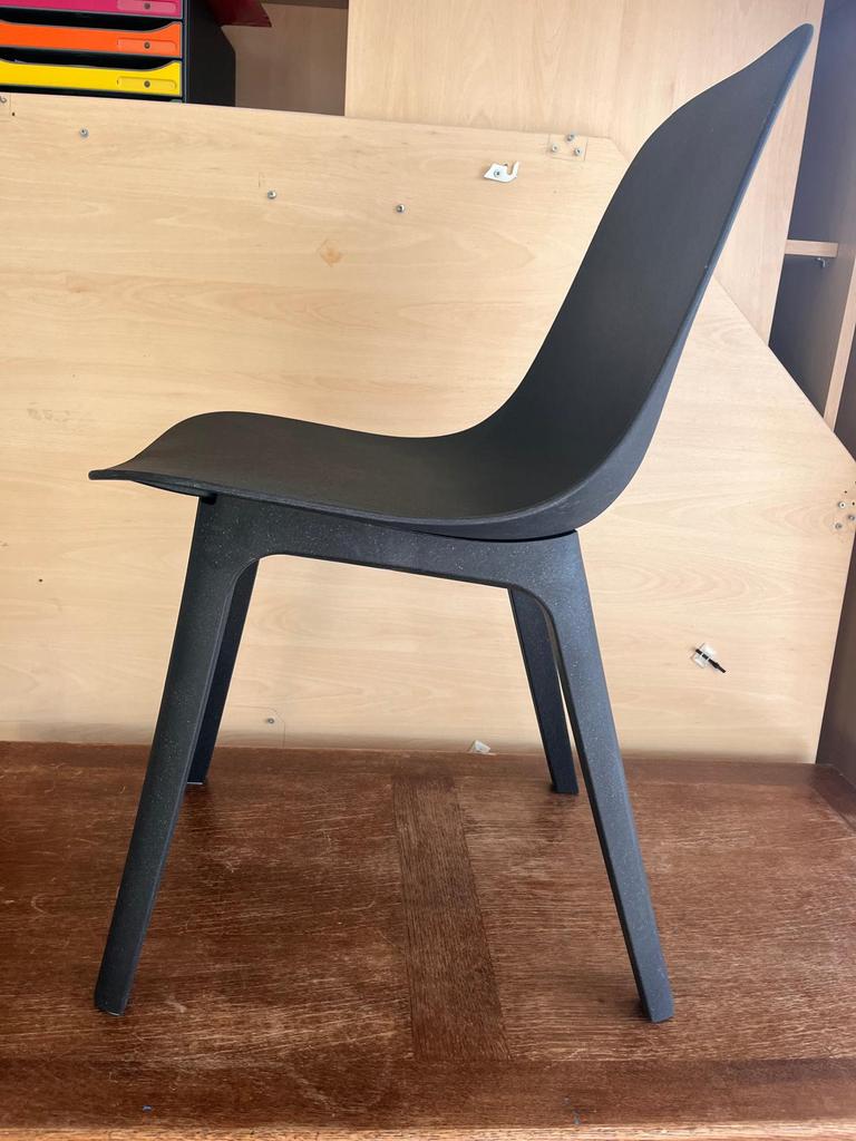 La célèbre chaise ODGER, Maison & Meubles, Chaises, Comme neuf, Quatre, Bois, Enlèvement