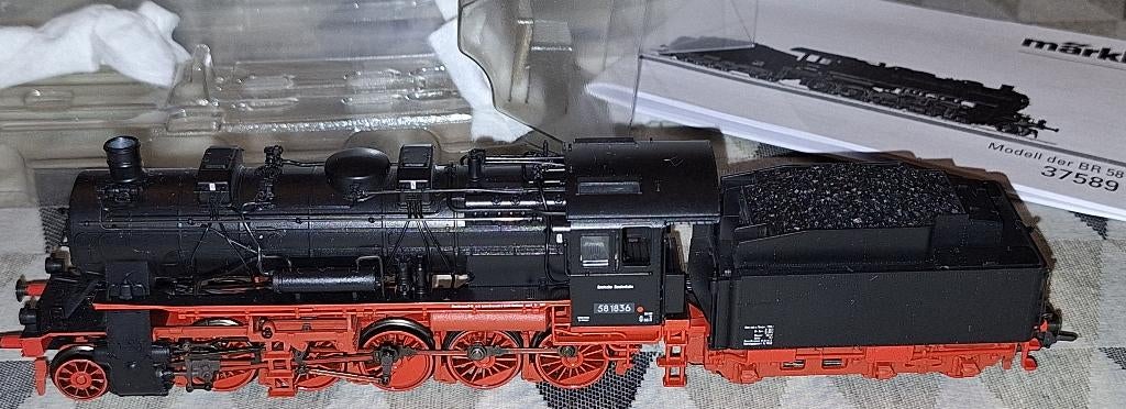Märklin HO 37589 stoomloc BR 58 met tender van de DB, Ophalen of Verzenden, Zo goed als nieuw, Locomotief, Märklin
