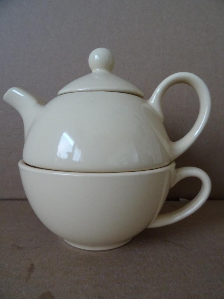 Theepot Tea for one theepot theepotje 3 sets 9euro per set, Huis en Inrichting, Ophalen of Verzenden, Zo goed als nieuw, Porselein