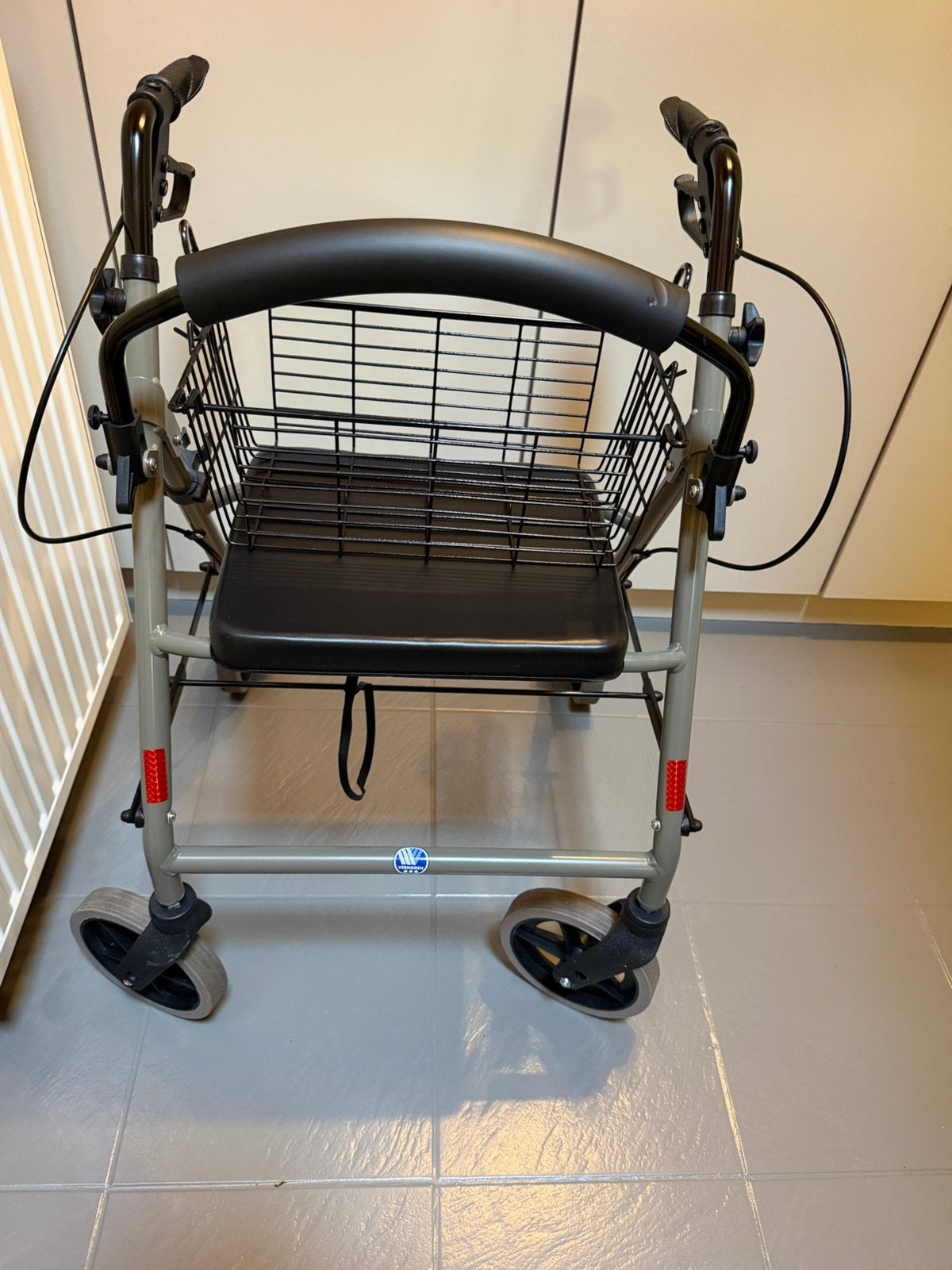 Rollator nog maar 6 maand oud, Diversen, Ophalen, Zo goed als nieuw