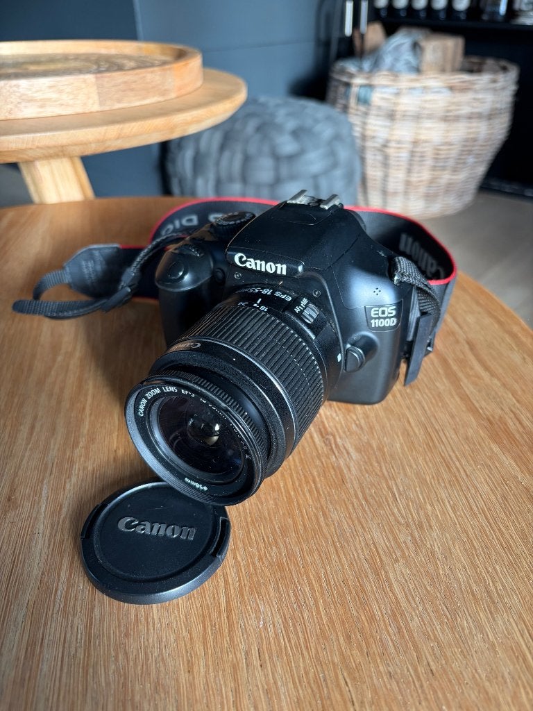 Camera Canon EOS 1100 D, TV, Hi-fi & Vidéo, Appareils photo numériques, Enlèvement ou Envoi, Utilisé, Canon, 4 à 7 fois