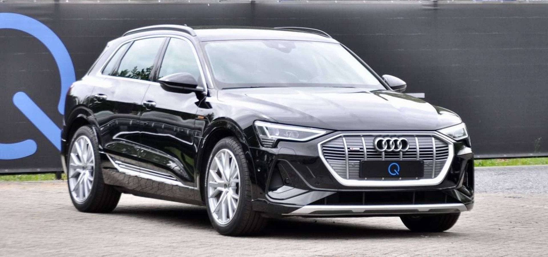 Audi e-tron 95 kWh 55 LEDER QUATTRO S-LINE CAMERA ELEKKOFFER, Autos, Audi, 3150 kg, Achat, 408 ch, Euro 6