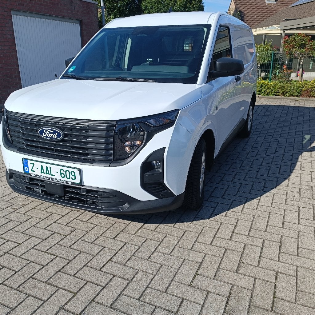 ford transit courier,nieuwste model,9200km,benzine, Autos, 1305 kg, Euro 6, Entreprise, Boîte manuelle