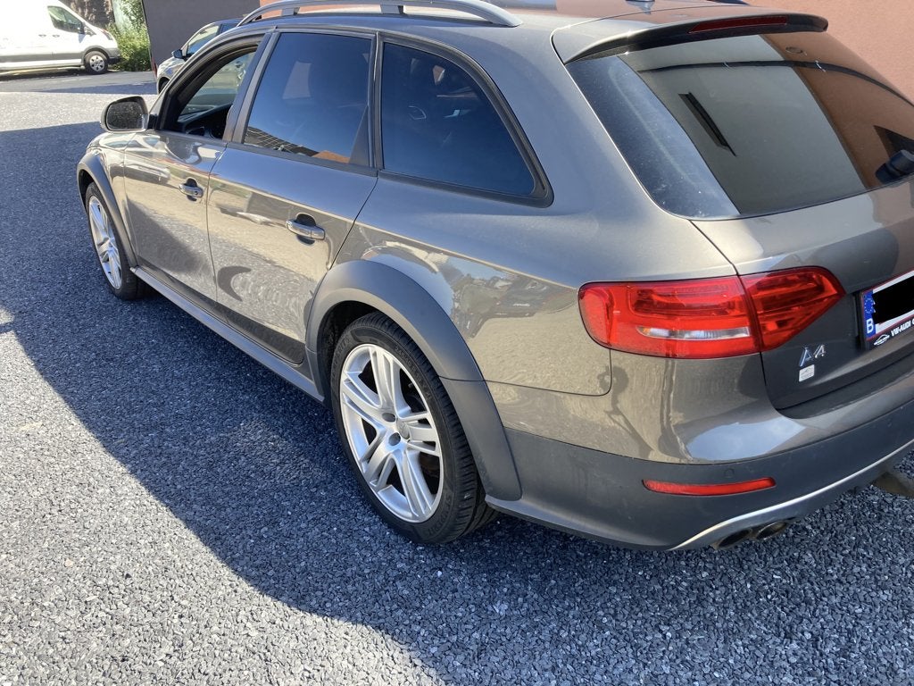 Audi A4 Allroad 2.0 TDI Quattro S tronic 1ère victoire. 2014, Autos, Cuir, A4, Noir, Automatique
