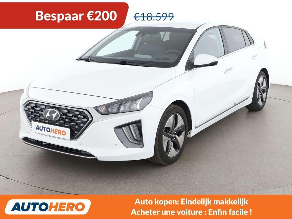 Hyundai IONIQ 1.6 Hybrid (bj 2023, automaat), Auto's, Gebruikt, 1580 cc, Wit, Leder