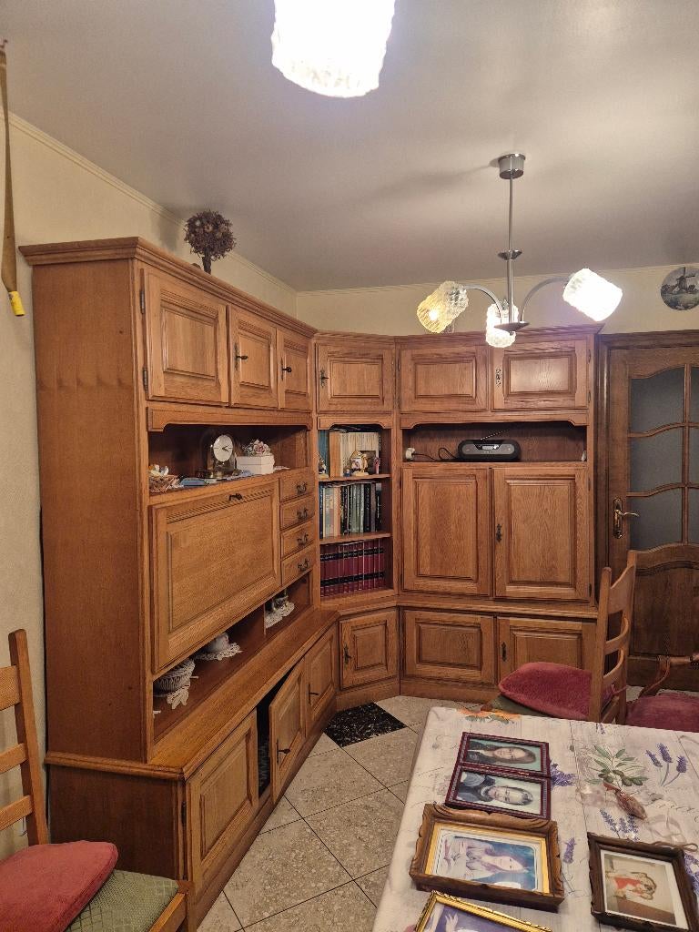 Bibliothèque d'Angle en Chêne Massif – Style Rustique, Antiquités & Art, Antiquités | Meubles | Armoires, Enlèvement