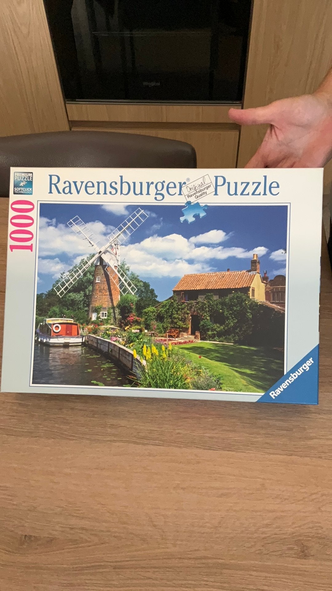 Drie puzzels van telkens 1000 stuks., Ophalen of Verzenden, Zo goed als nieuw