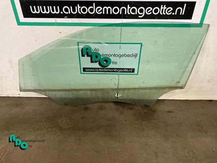 Vitre portière 2portes gauche d'un Seat Ibiza (Ibiza 08-), Autos : Pièces & Accessoires, -, 3 mois de garantie, Utilisé, -